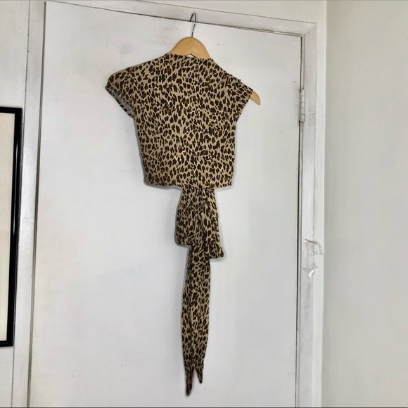 ANDAMANE • ANIMAL PRINTED WRAP TOP New - Picture 5 of 6